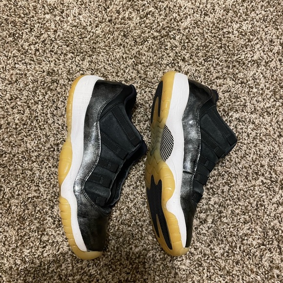 Jordan 11 low baron - Picture 3 of 5